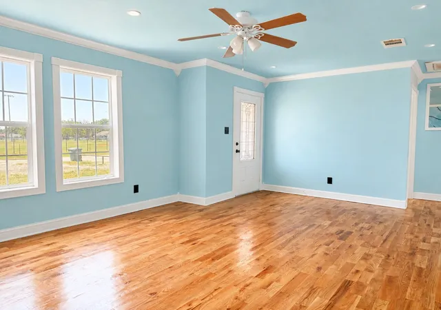 Photo 3 of Single family home for sale at 204 Summit St, Marietta, OK 73448 | MLS# 2630107 | Listing updated on 2026-09-17