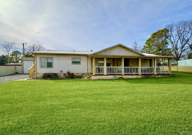 Photo 26 of Manufactured home for sale at 3943 Surf Rd, Kingston, OK 73439 | MLS# 2630516 | Listing updated on 2026-08-20