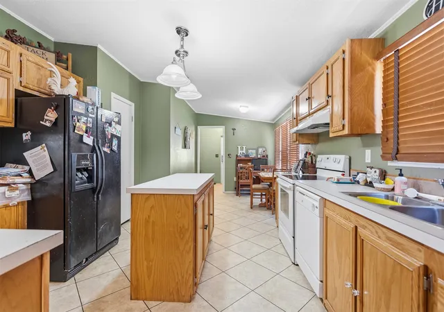 Photo 2 of Manufactured home for sale at 19137 Old Santa Fe Trl, Thackerville, OK 73459 | MLS# 2630412 | Listing updated on 2026-09-28