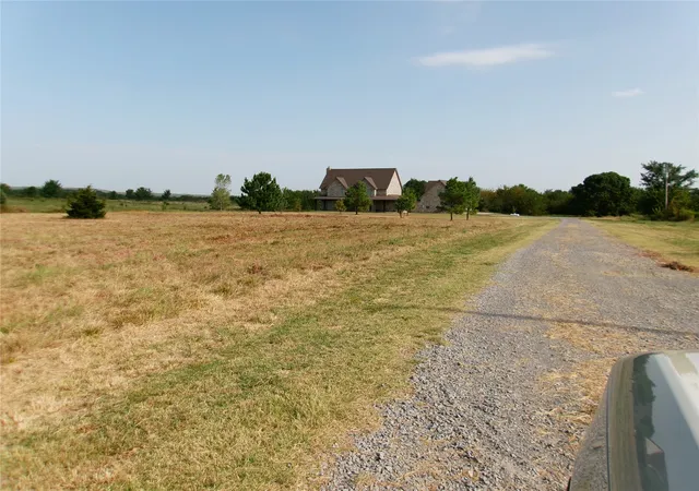 Photo 3 of Single family home for sale at 1125 Shady Grv Rd, Mc Alester, OK 74501 | MLS# 2630548 | Listing updated on 2026-08-20