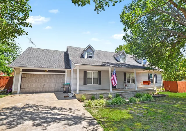 Photo 1 of Single family home for sale at 508 Covington Pl, Tahlequah, OK 74464 | MLS# 2630597 | Listing updated on 2026-08-20