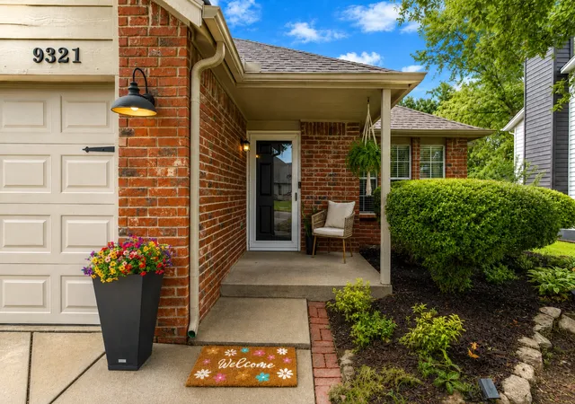 Photo 2 of Sale Pending at 9321 E 95th Place S, Tulsa, OK 74133 | MLS# 2630039 | Listing updated on 2026-08-24