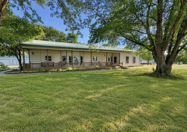Photo 2 of Sale Pending at 19688 E Sunny Ln, Claremore, OK 74019 | MLS# 2629619 | Listing updated on 2026-08-28