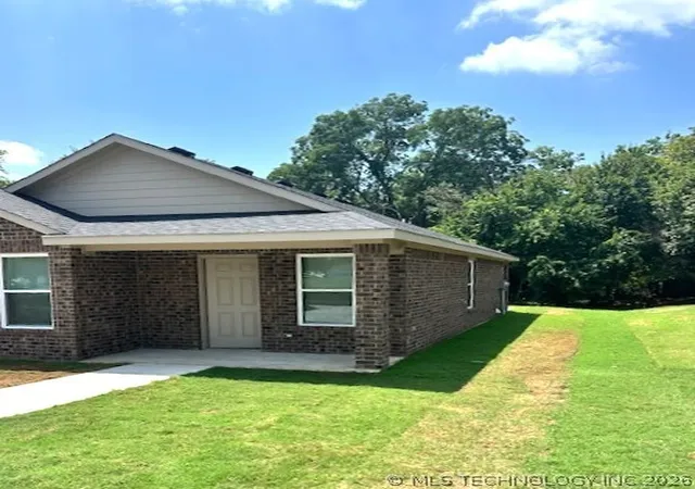 2nd image of 203 Kelly St, Bokchito, OK 74726 | MLS# 2630619