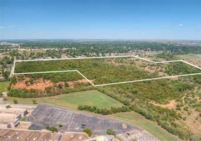 Land for sale at 1 SE Barnett Ave, Bartlesville, OK 74006 | MLS# 2630588