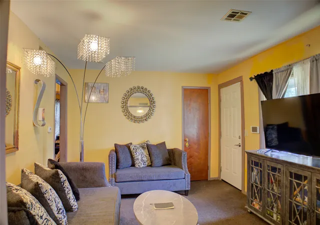 Photo 3 of Single family home for sale at 4679 N Boston Ave, Tulsa, OK 74126 | MLS# 2630584 | Listing updated on 2026-08-20