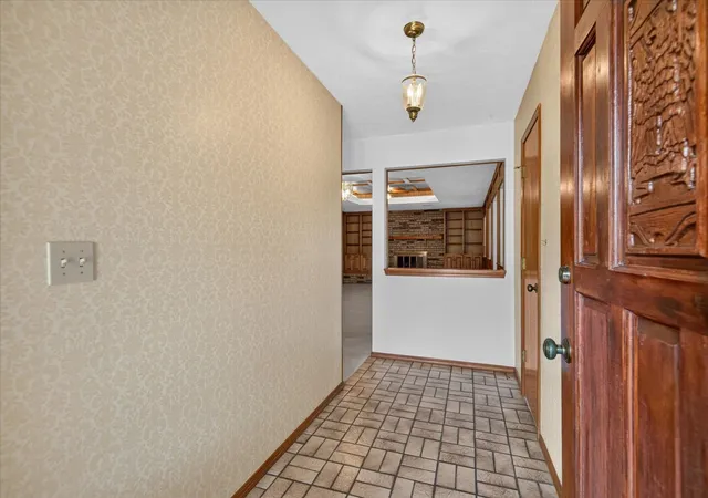 Photo 3 of Sale Pending at 1013 King Dr, Bartlesville, OK 74006 | MLS# 2630291 | Listing updated on 2026-09-30