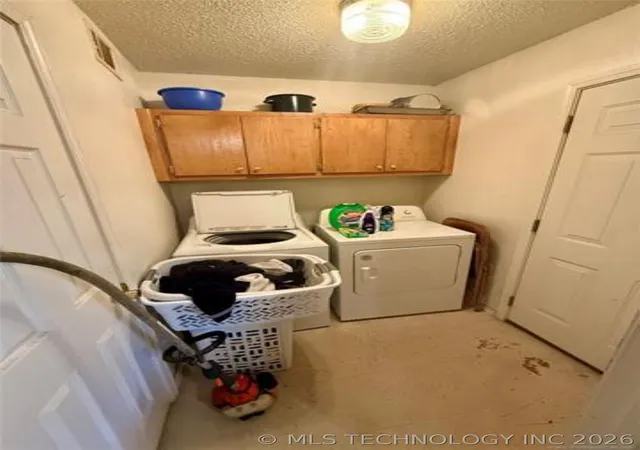 Photo 4 of Single family home for sale at 815 E Tutt St, Henryetta, OK 74437 | MLS# 2630643 | Listing updated on 2026-08-21