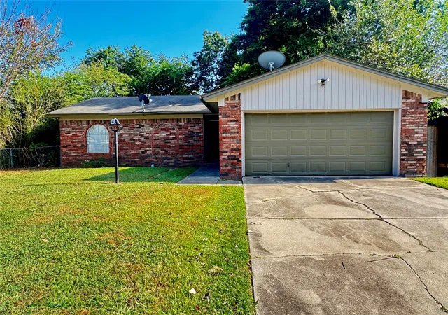 Photo 1 of Sale Pending at 11552 E 27th Court, Tulsa, OK 74129 | MLS# 2630577 | Listing updated on 2026-08-21
