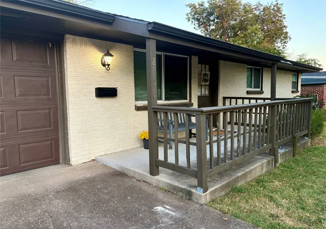 Photo 2 of Sale Pending at 210 Se Elmhurst Ave, Bartlesville, OK 74006 | MLS# 2630695 | Listing updated on 2026-08-23