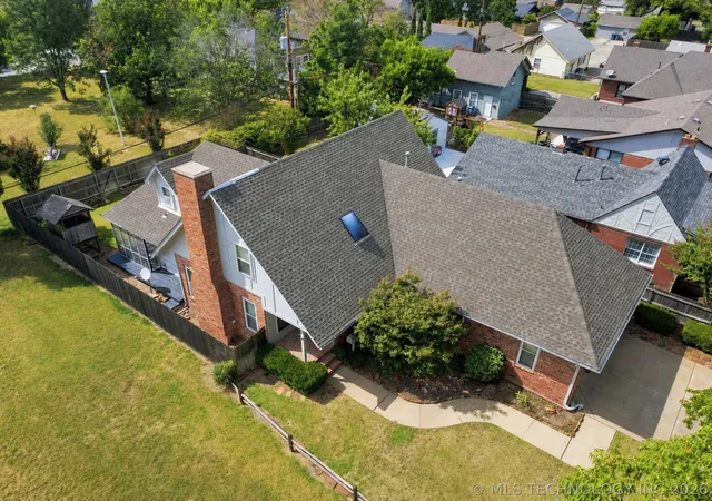 Photo 2 of Sale Pending at 1620 S Florence Pl, Tulsa, OK 74104 | MLS# 2630420 | Listing updated on 2026-08-22
