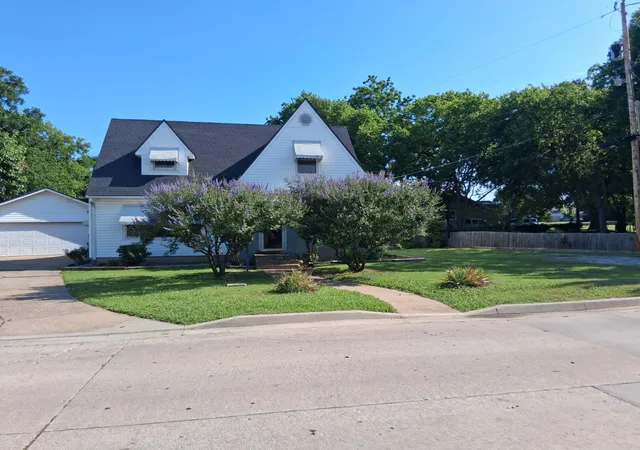 1st image of 903 15th, Ardmore, OK 73401 | MLS# 2630764