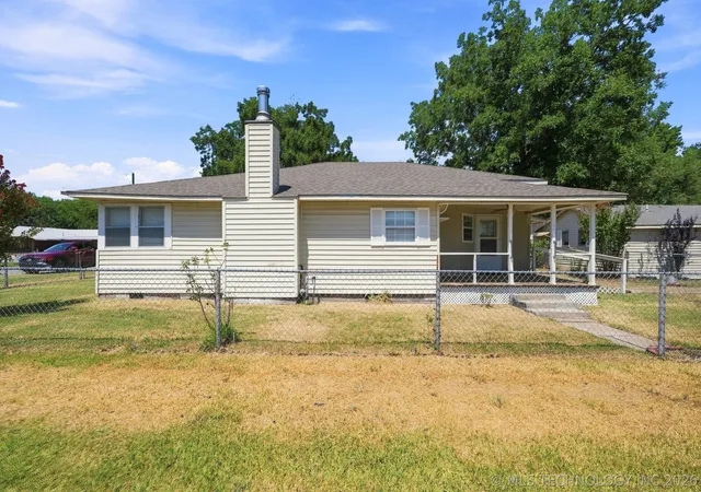 Photo 2 of Sale Pending at 635 S Javine St, Skiatook, OK 74070 | MLS# 2630567 | Listing updated on 2026-08-27