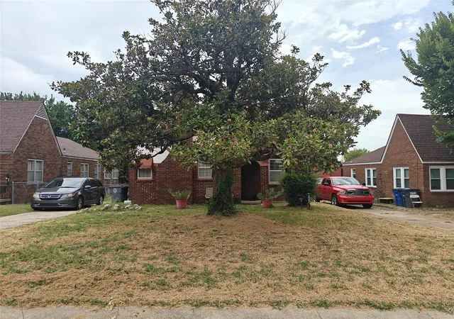 Photo 2 of Sale Pending at 2515 N Boston Ave, Tulsa, OK 74106 | MLS# 2630776 | Listing updated on 2026-08-21