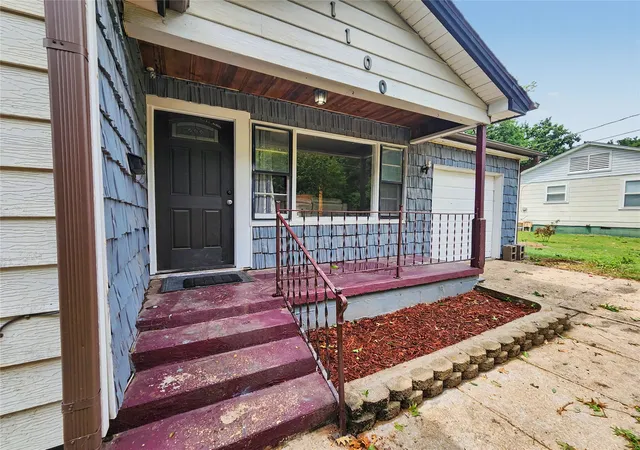 Photo 3 of Single family home for sale at 1100 S State Ave, Tahlequah, OK 74464 | MLS# 2630758 | Listing updated on 2026-08-23