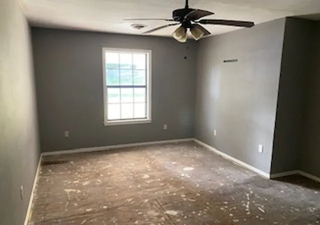 Photo 4 of Single family home for sale at 401 N Washington Ave, Wagoner, OK 74467 | MLS# 2612819 | Listing updated on 2026-10-02