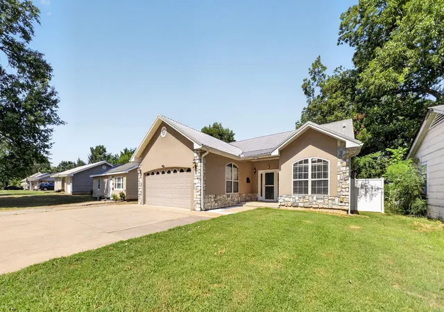 Photo 3 of Single family home for sale at 539 N Gunter St, Vinita, OK 74301 | MLS# 2630623 | Listing updated on 2026-08-21
