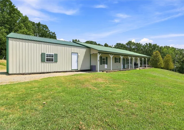 Photo 2 of Sale Pending at 11397 W Joyce Ln, Fort Gibson, OK 74434 | MLS# 2630794 | Listing updated on 2026-08-24