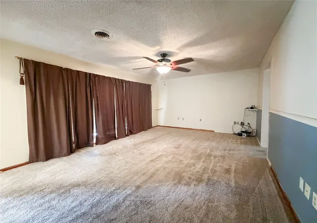 Photo 3 of Single family home for sale at 2502 Hayes St, Muskogee, OK 74403 | MLS# 2630676 | Listing updated on 2026-08-28