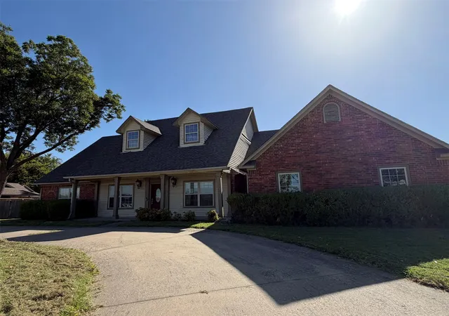 Photo 3 of Single family home for sale at 500 54th Street, Muskogee, OK 74401 | MLS# 2630862 | Listing updated on 2026-08-21