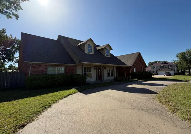 Photo 5 of Single family home for sale at 500 54th Street, Muskogee, OK 74401 | MLS# 2630862 | Listing updated on 2026-08-21