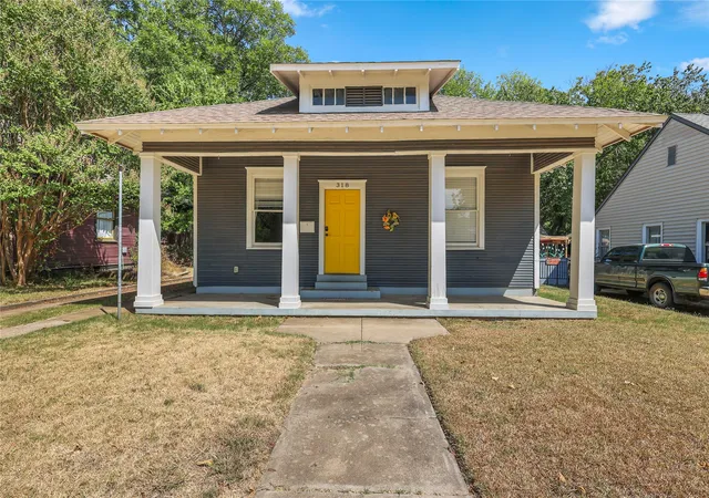 1st image of 318 Sw D St, Ardmore, OK 73401 | MLS# 2630781