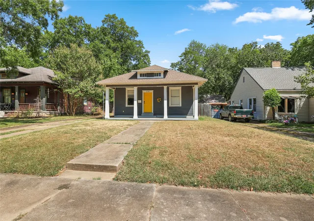 2nd image of 318 Sw D St, Ardmore, OK 73401 | MLS# 2630781