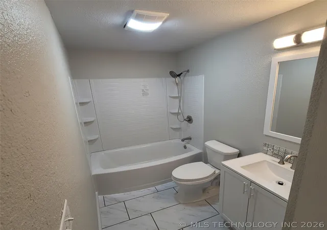 Photo 4 of Single family home for sale at 802 E Knisley Ave, Checotah, OK 74426 | MLS# 2630918 | Listing updated on 2026-08-21