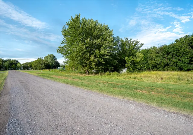 Photo 2 of Sale Pending at 1120 N 236th Road, Mounds, OK 74047 | MLS# 2630678 | Listing updated on 2026-08-26