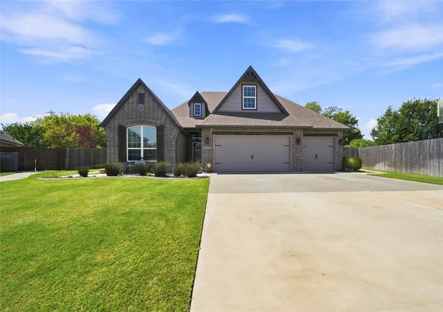 Photo 1 of Sale Pending at 1216 S 71st Street, Broken Arrow, OK 74014 | MLS# 2627608 | Listing updated on 2026-10-09