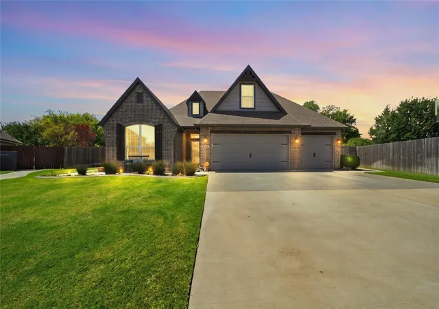 Photo 2 of Sale Pending at 1216 S 71st Street, Broken Arrow, OK 74014 | MLS# 2627608 | Listing updated on 2026-10-09
