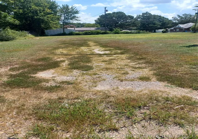 Photo 3 of Land for sale at 514 Se Main St, Checotah, OK 74426 | MLS# 2630936 | Listing updated on 2026-08-20