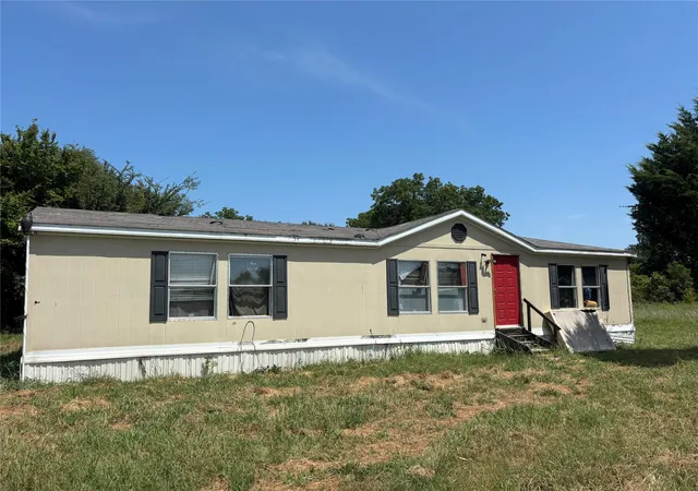 Photo 1 of Sale Pending at 424865 Texanna Rd, Eufaula, OK 74432 | MLS# 2629970 | Listing updated on 2026-08-23