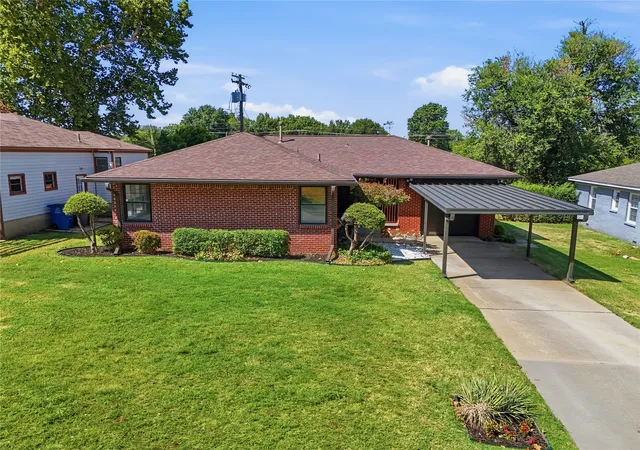 Photo 2 of Sale Pending at 3814 S Indianapolis Ave, Tulsa, OK 74135 | MLS# 2630888 | Listing updated on 2026-08-27