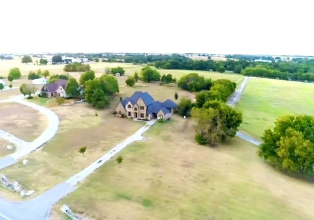 Photo 3 of Single family home for sale at 12600 State Hwy 32, Marietta, OK 73448 | MLS# 2613890 | Listing updated on 2026-08-27
