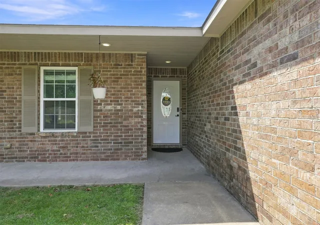 Photo 3 of Single family home for sale at 112 Elmwood Ave, Adair, OK 74330 | MLS# 2627474 | Listing updated on 2026-08-21