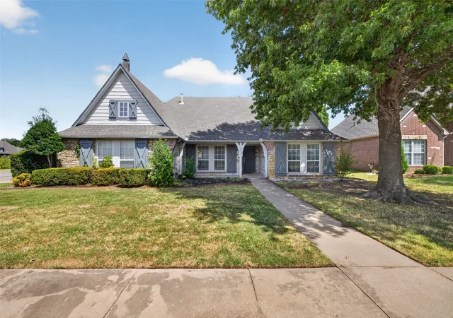 Photo 1 of Sale Pending at 14101 E 86th Court N, Owasso, OK 74055 | MLS# 2630915 | Listing updated on 2026-08-25