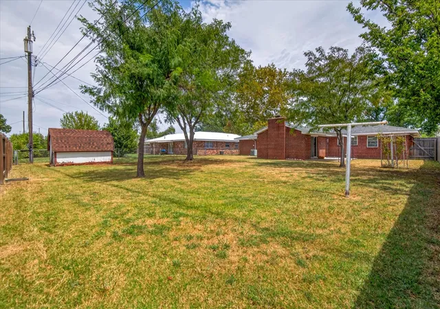 Photo 30 of Sale Pending at 229 Ne Myers Ave, Bartlesville, OK 74006 | MLS# 2630982 | Listing updated on 2026-08-28