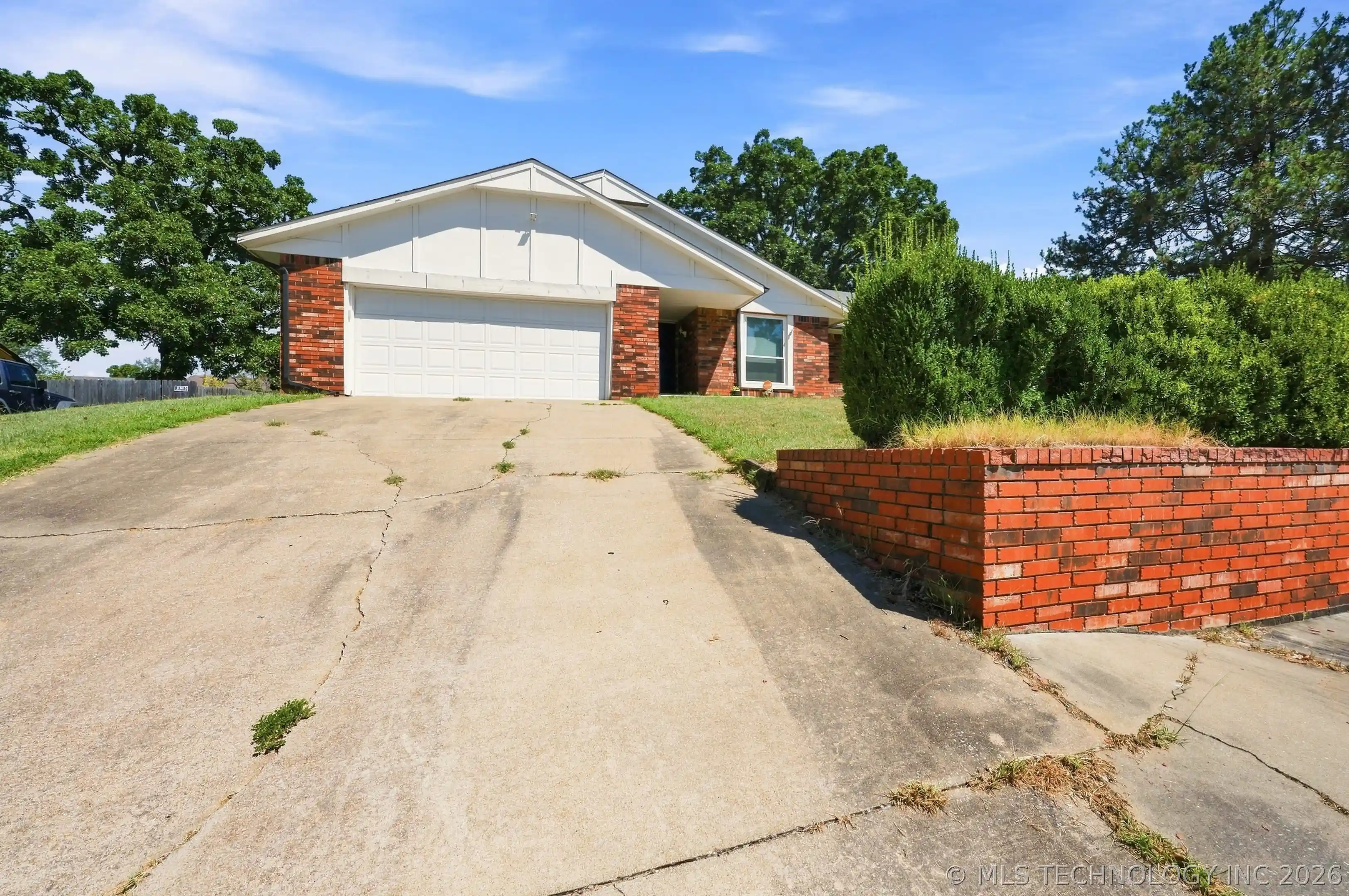 Single family home for sale at 1016 E 13Th St, Claremore, OK 74017 | MLS# 2631073