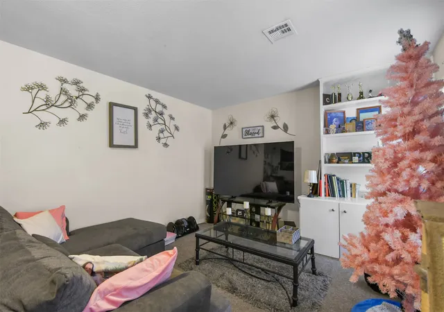 2nd image of 725 Ash, Ardmore, OK 73401 | MLS# 2629783