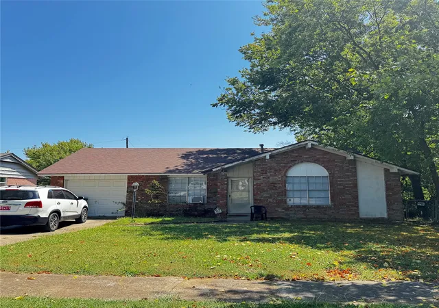 Photo 1 of Single family home for sale at 419 185th Eastavenue, Tulsa, OK 74108 | MLS# 2631104 | Listing updated on 2026-09-01