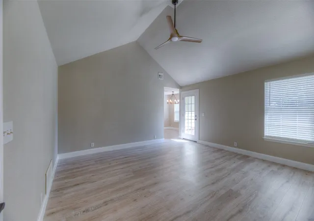 Photo 3 of Single family home for sale at 911 N 14th St, Collinsville, OK 74021 | MLS# 2630785 | Listing updated on 2026-08-22