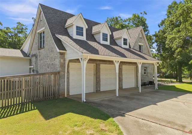 Photo 2 of Single family home for sale at 18745 Timberlake Dr, Claremore, OK 74017 | MLS# 2630946 | Listing updated on 2026-08-22