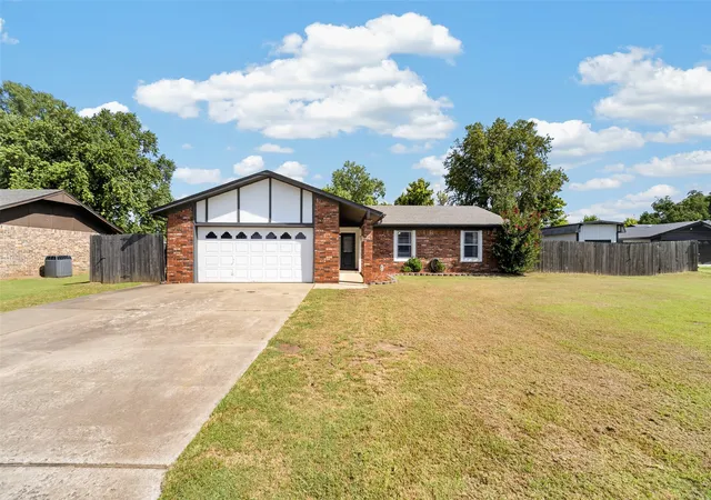 Photo 1 of Sale Pending at 14509 Gomez Dr, Sand Springs, OK 74063 | MLS# 2631067 | Listing updated on 2026-08-28