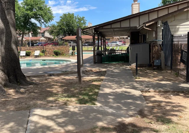 Listing Photo 2 - Condo for sale in building located at 6510 S Memorial Dr, Tulsa, OK 74133 - Unit #17D