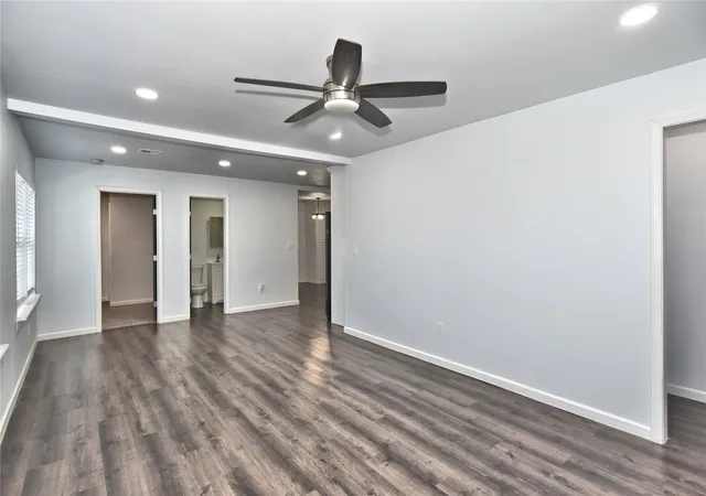 Photo 4 of Sale Pending at 2401 W 49Th St, Tulsa, OK 74107 | MLS# 2631094 | Listing updated on 2026-10-07