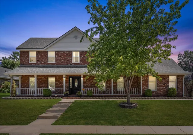 Photo 2 of Single family home for sale at 2624 Montrose Dr, Bartlesville, OK 74006 | MLS# 2630621 | Listing updated on 2026-08-24