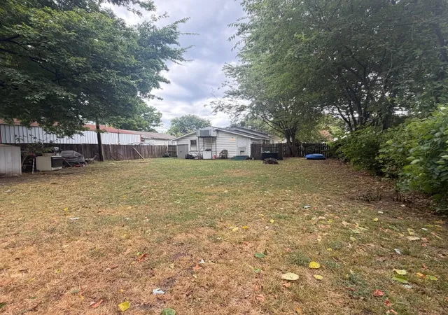 Photo 3 of Single family home for sale at 2134 Fredonia St, Muskogee, OK 74403 | MLS# 2631187 | Listing updated on 2026-10-02