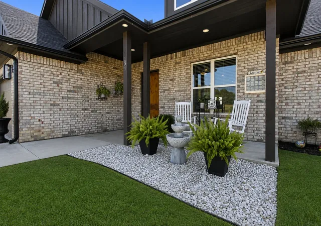 Photo 3 of Single family home for sale at 131 Paralee St, Durant, OK 74701 | MLS# 2631233 | Listing updated on 2026-08-23
