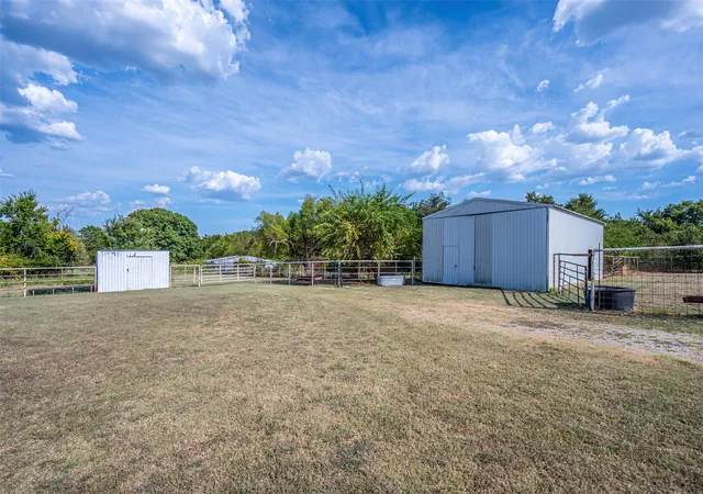 Photo 4 of Single family home for sale at 11330 County Road 3560 W, Ada, OK 74820 | MLS# 2630712 | Listing updated on 2026-08-24